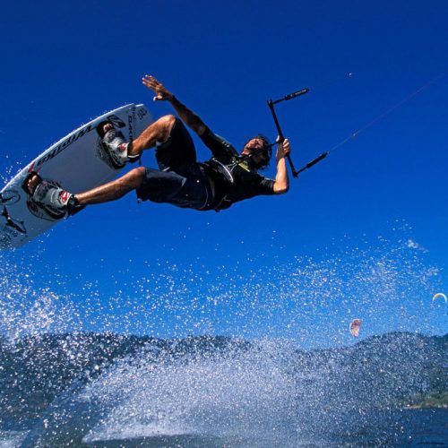 1262457543kitesurf-1024x768